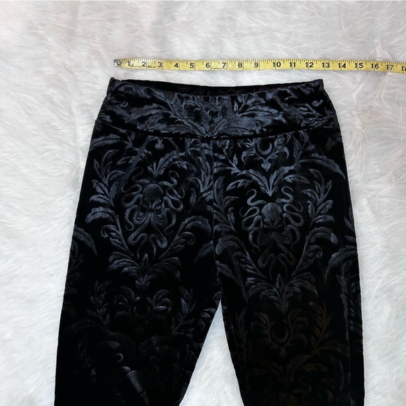 Victorian velvet leggings - Picture 7 of 9